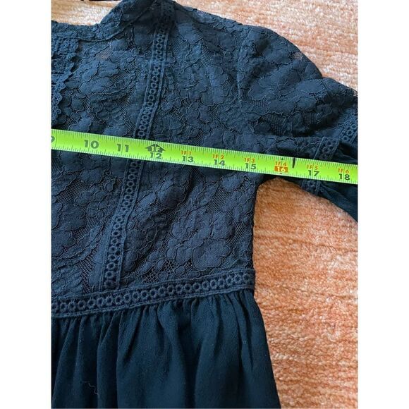 FOREVER 21 lace black blouse - Picture 3 of 5